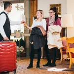 فندق Sonnalm - Spa,idyll,dining باد كلينكيرشهايم