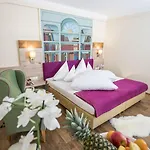 Sonnalm - Spa,idyll,dining מלון