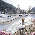 Sonnalm - Spa,idyll,dining מלון 4*