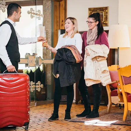 Отель Sonnalm - Spa,idyll,dining Бад Кляйнкирххайм