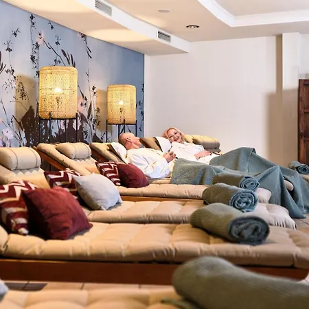 Sonnalm - Spa,idyll,dining Отель 4*